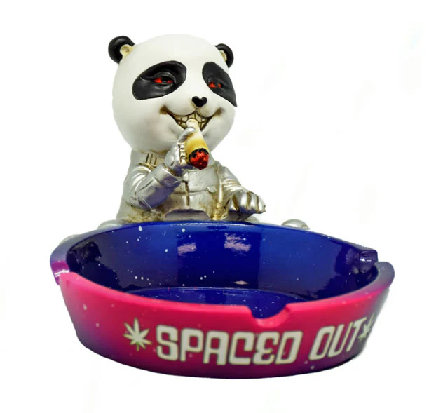 TRA 002922 SPACE PANDA ASHTRAY