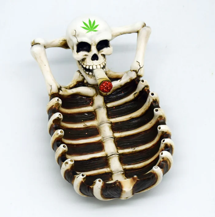 IAC 002878 SKELETON ASHTRAY