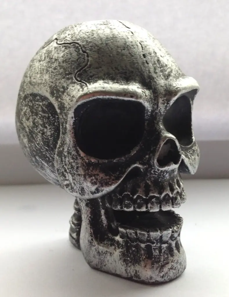 IAC 002901 SMALL SKULL BACK FLOW BURNER