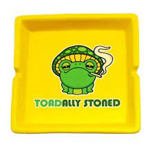IAC 003359 TOADALLY STONED ASHTRAY 2PCS